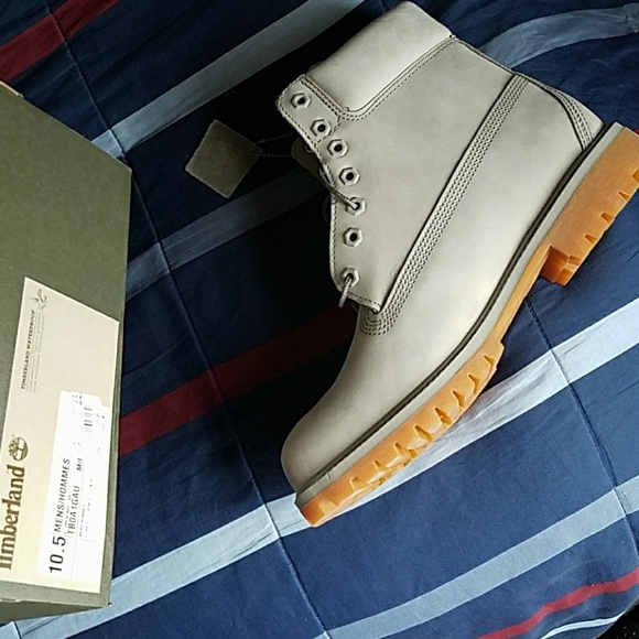 BRAND NEW TIMBERLANDS!!! - Picture 2 of 4
